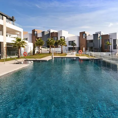 Deluxe Duplex Con Piscina Privada