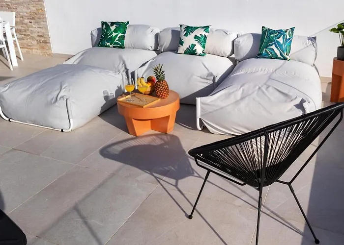 Deluxe Duplex Con Piscina Privada * 马尔韦利亚